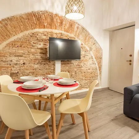 Castelli's Campo 7 דירה *