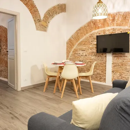 Castelli's Campo 7 דירה *