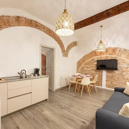 Apartamento Castelli's Campo 7 *