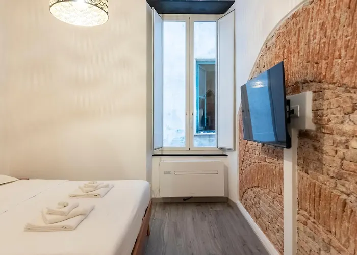 Castelli's Campo 7 * جنوة