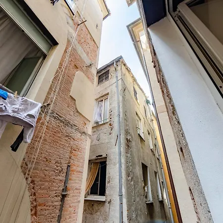 Castelli's Campo 7 * Cenova